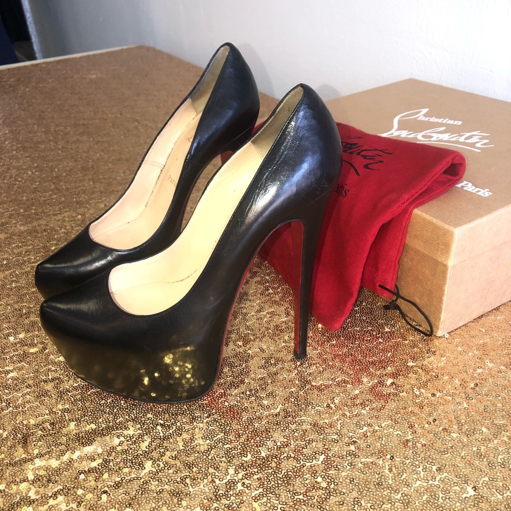 Christian Louboutin Platform size 39